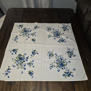 Vintage tablecloth With Beautiful Blue Flowers 34x34.5